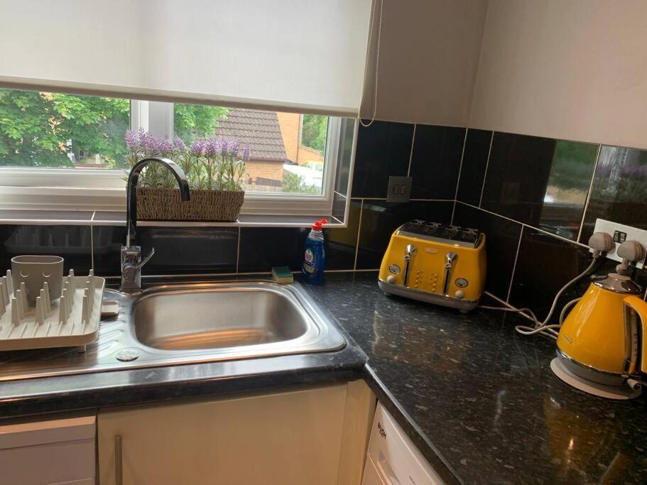 Appartamento Cosy One Bed Flat Free Parking Send Esterno foto
